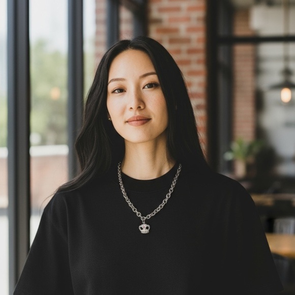 Silver Chain Necklace with Crown Pendant - Picture 2 of 7